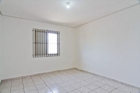 Quarto 1 de casa para alugar com 2 quartos, 300m² em Parque Sao Domingos, São Paulo