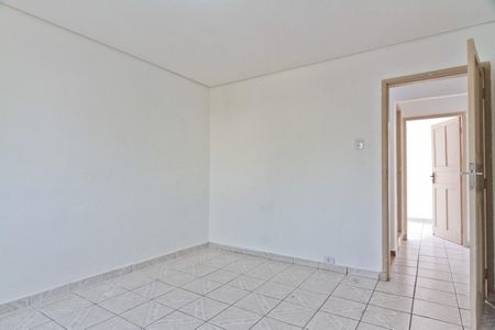 Quarto 1 de casa para alugar com 2 quartos, 300m² em Parque Sao Domingos, São Paulo