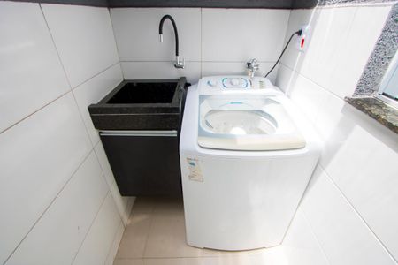 Apartamento à venda com 59m², 2 quartos e 1 vaga Apartamento à venda com 59m², 2 quartos e 1 vagaÁrea de serviço