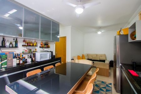 Apartamento à venda com 59m², 2 quartos e 1 vaga Apartamento à venda com 59m², 2 quartos e 1 vagaCozinha/Espaço gourmet