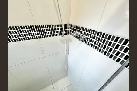 Casa de condomínio para alugar com 55m², 1 quarto e sem vagaBanheiro