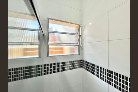 Casa de condomínio para alugar com 55m², 1 quarto e sem vagaBanheiro