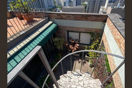 Apartamento à venda com 205m², 3 quartos e 2 vagasQuintal