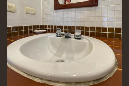 Apartamento à venda com 205m², 3 quartos e 2 vagasBanheiro da Suíte 2