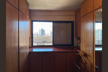 Apartamento à venda com 205m², 3 quartos e 2 vagasSuíte 1