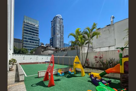 Apartamento à venda com 205m², 3 quartos e 2 vagasÁrea comum - Playground