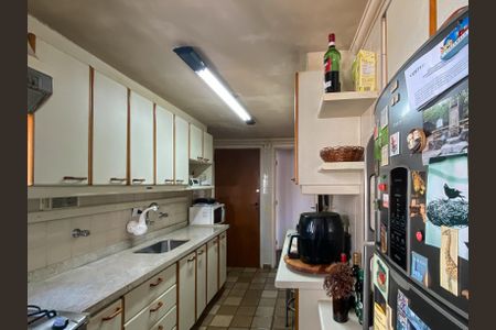 Apartamento à venda com 205m², 3 quartos e 2 vagasCozinha