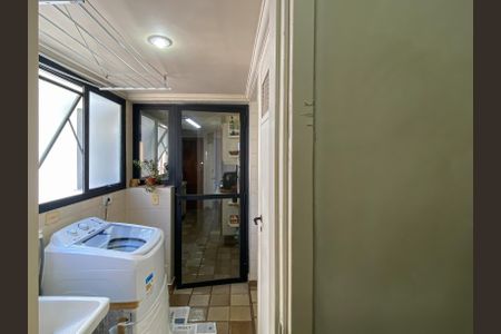 Apartamento à venda com 205m², 3 quartos e 2 vagasQuarto de Serviço