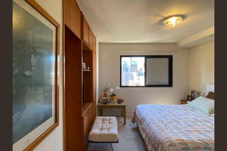 Apartamento à venda com 205m², 3 quartos e 2 vagasSuíte 1