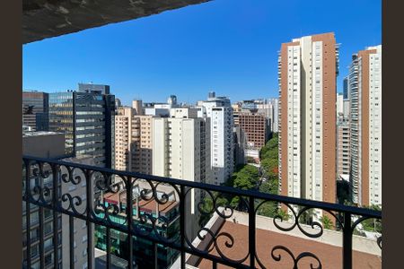 Apartamento à venda com 205m², 3 quartos e 2 vagasSuíte 2