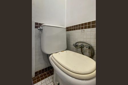 Apartamento à venda com 205m², 3 quartos e 2 vagasBanheiro da Suíte 2