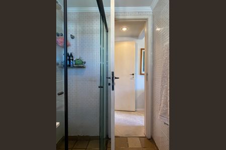 Apartamento à venda com 205m², 3 quartos e 2 vagasBanheiro da Suíte 1