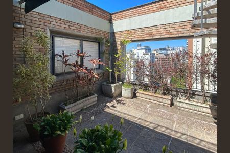 Apartamento à venda com 205m², 3 quartos e 2 vagasQuintal