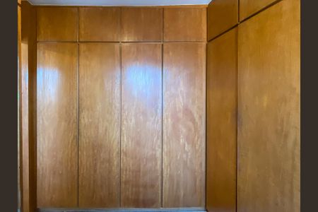 Apartamento à venda com 205m², 3 quartos e 2 vagasSuíte 1