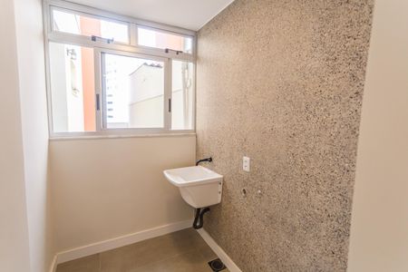 Apartamento à venda com 115m², 3 quartos e 1 vagaÁrea de Serviço