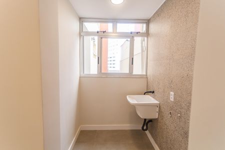 Apartamento à venda com 115m², 3 quartos e 1 vagaÁrea de Serviço