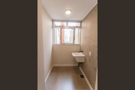 Apartamento à venda com 115m², 3 quartos e 1 vagaÁrea de Serviço