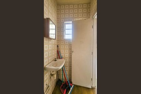 Casa à venda com 118m², 2 quartos e 2 vagasBanheiro 