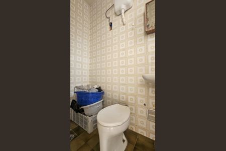 Casa à venda com 118m², 2 quartos e 2 vagasBanheiro 