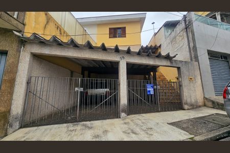 Casa à venda com 118m², 2 quartos e 2 vagasFachada 