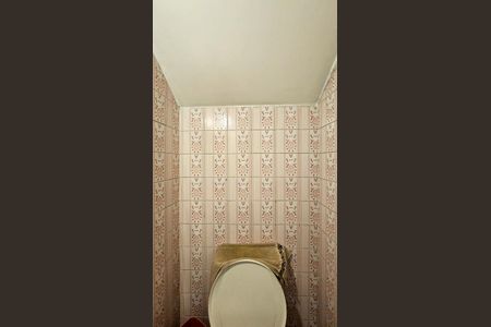 Casa à venda com 118m², 2 quartos e 2 vagasLavabo