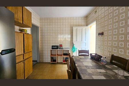 Casa à venda com 118m², 2 quartos e 2 vagasCozinha 