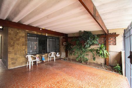 Casa à venda com 115m², 2 quartos e 2 vagas