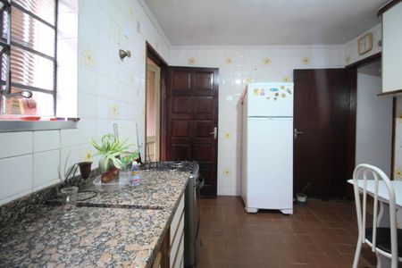 Casa à venda com 115m², 2 quartos e 2 vagas