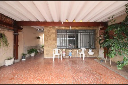 Casa à venda com 115m², 2 quartos e 2 vagas