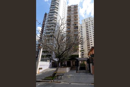 Apartamento à venda com 50m², 1 quarto e 1 vagaFachada e portaria