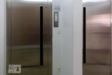 Apartamento à venda com 50m², 1 quarto e 1 vagaHall do elevador