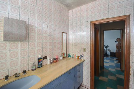 Casa à venda com 158m², 2 quartos e 2 vagasBanheiro 1