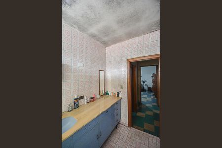 Casa à venda com 158m², 2 quartos e 2 vagasBanheiro 1