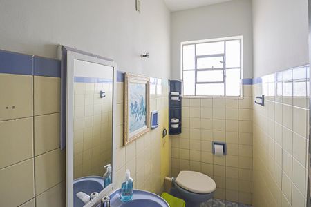 Casa à venda com 158m², 2 quartos e 2 vagasBanheiro 2