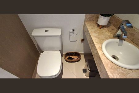 Casa à venda com 400m², 3 quartos e 4 vagasLavabo 