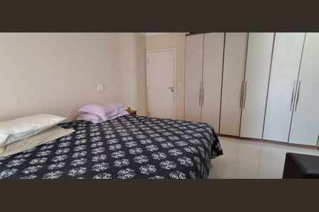 Casa à venda com 400m², 3 quartos e 4 vagasSuíte 3