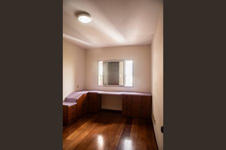 Apartamento para alugar com 159m², 4 quartos e 2 vagasQuarto 2