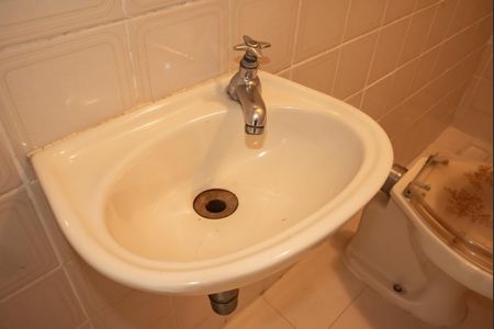 Apartamento para alugar com 159m², 4 quartos e 2 vagasBanheiro de Serviço