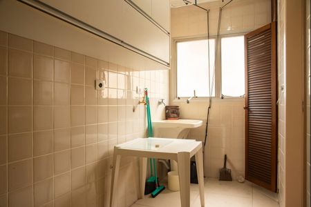 Apartamento para alugar com 159m², 4 quartos e 2 vagasÁrea de Serviço