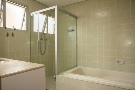 Apartamento para alugar com 159m², 4 quartos e 2 vagasBanheiro da Suíte