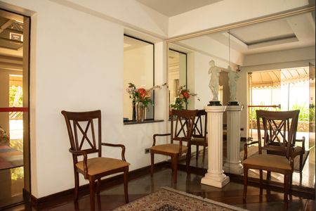 Apartamento para alugar com 159m², 4 quartos e 2 vagasHall social