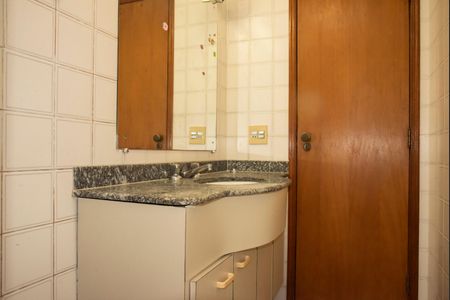 Apartamento para alugar com 159m², 4 quartos e 2 vagasBanheiro 2