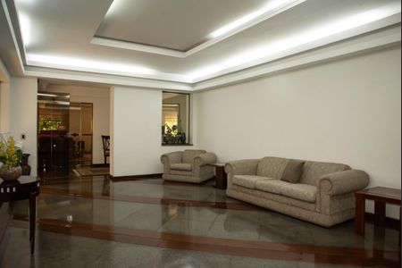 Apartamento para alugar com 159m², 4 quartos e 2 vagasHall social