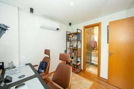 Apartamento à venda com 145m², 2 quartos e 3 vagasQUARTO2