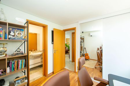 Apartamento à venda com 145m², 2 quartos e 3 vagasQUARTO2