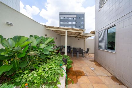 Apartamento à venda com 145m², 2 quartos e 3 vagasAREA PRIVATIVA