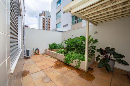 Apartamento à venda com 145m², 2 quartos e 3 vagasAREA PRIVATIVA