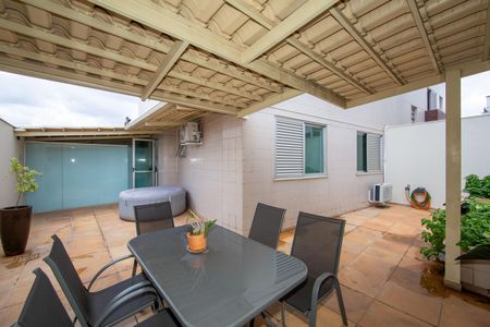 Apartamento à venda com 145m², 2 quartos e 3 vagasAREA PRIVATIVA