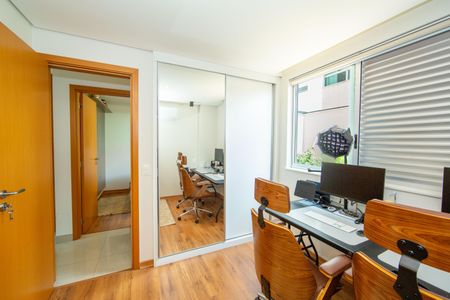 Apartamento à venda com 145m², 2 quartos e 3 vagasQUARTO2