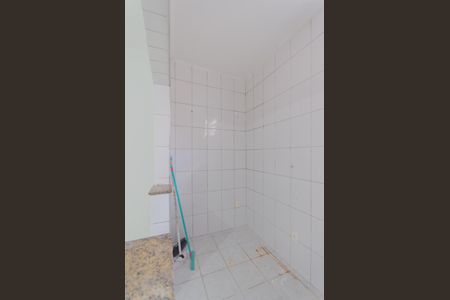 Cozinha de kitnet/studio para alugar com 1 quarto, 28m² em Liberdade, São Paulo